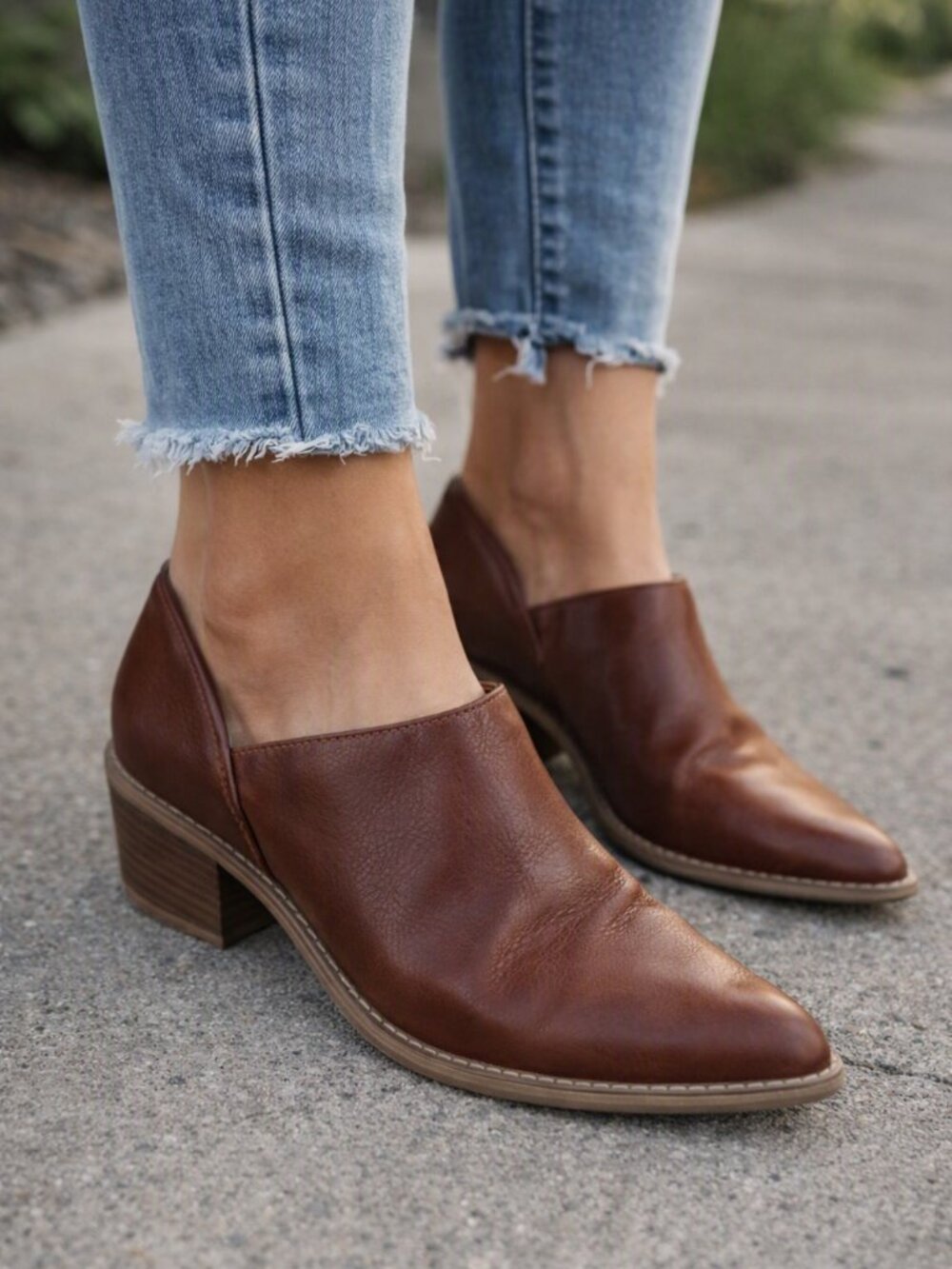 Universal Thread Brown Leather Booties